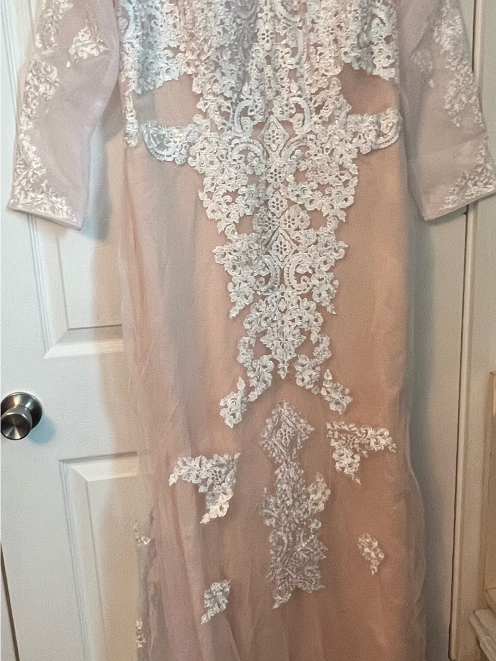 Elegant Women's Wedding Dress with White Lace Appliqué on Blush Base